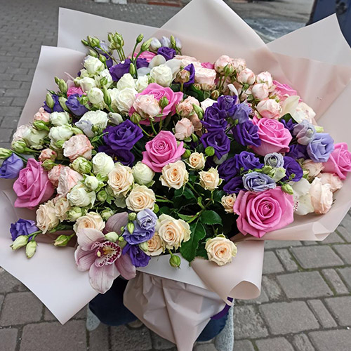 цветы и подарки к новому году в категории VIP букети | «Букетик Білгород»