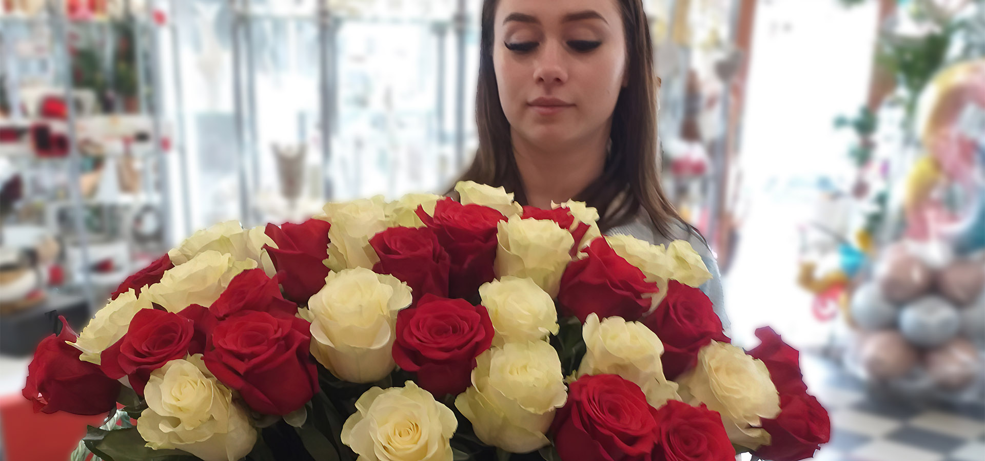 замовлення квітів на 8 Березня у Білгород-Дністровському
