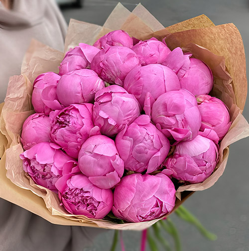 Фото товара 21 рожева півонія в крафт в Белгород-Днестровском